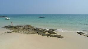บนชายหาด, เก้าอี้อาบแดด
