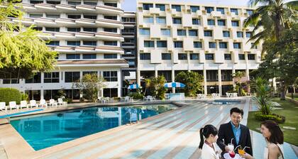 Charoen Hotel