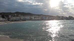 Beach nearby, beach umbrellas, beach towels
