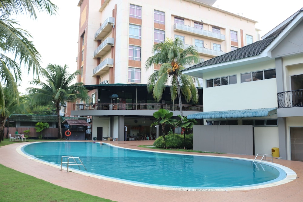 Outdoor pool, The Jerai Hotel Sungai Petani