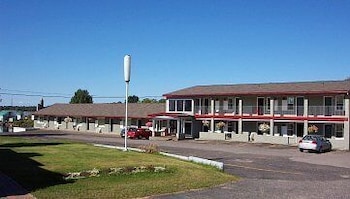 Old Mill Motel in Blind River, Canada