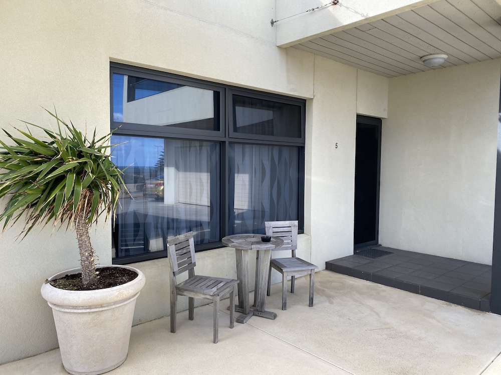 Terrace/patio, Atlantic West Beach Apartments