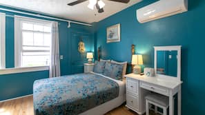 Individually decorated, desk, iron/ironing board, free WiFi
