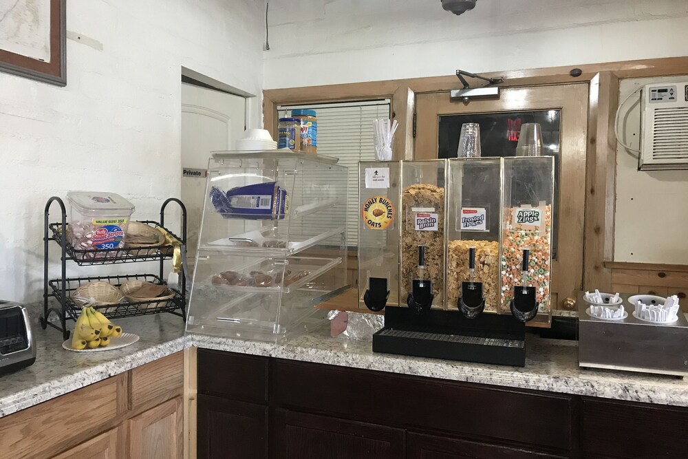 Hotel Lovelock NV I80 in Lovelock Best Rates & Deals on Orbitz