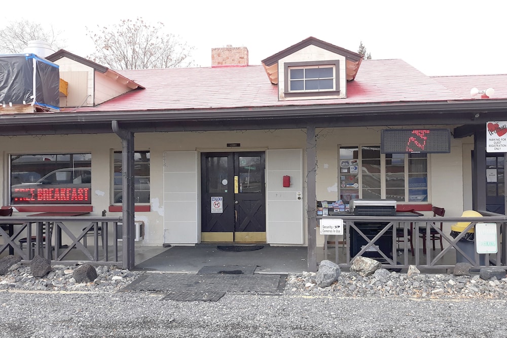 Hotel Lovelock NV I80 in Lovelock Best Rates & Deals on Orbitz