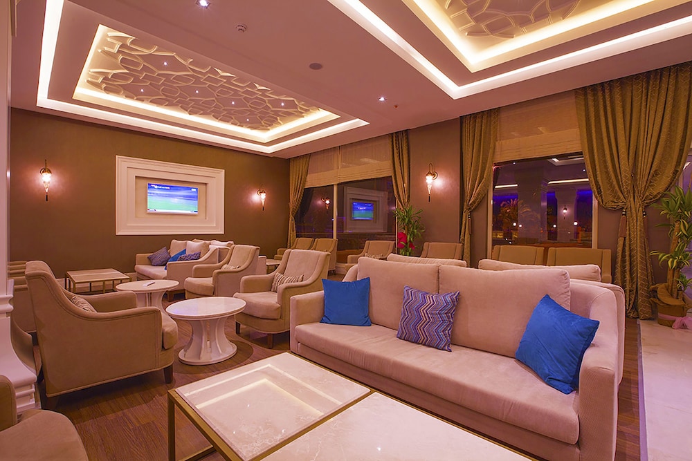 Lobby sitting area, Diamond Elite Hotel & Spa - Adults Only