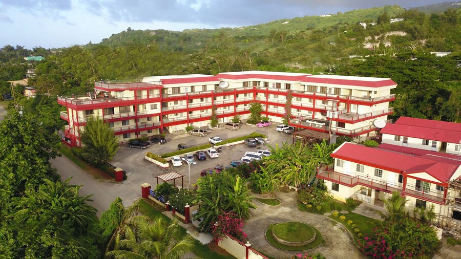 Beach Garden Manor
