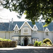 Hotels With Parking In Tenby Find 659 Hotel From 26 Expedia