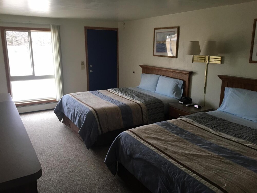 Coho Motel and Suites in Kewaunee Best Rates & Deals on Orbitz
