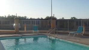Piscine extérieure