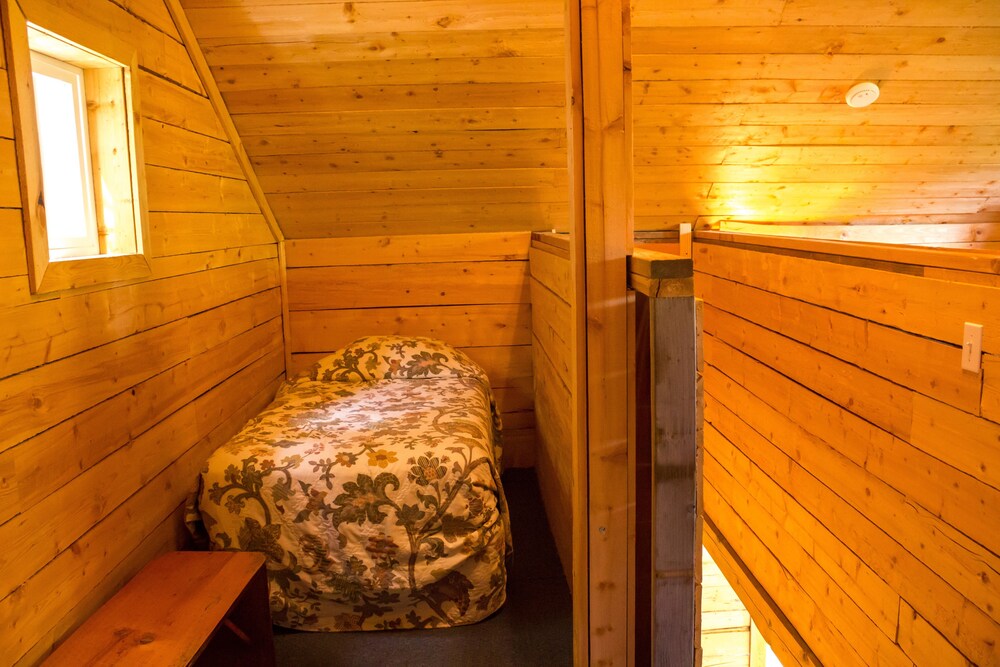 Room, Midnight Sun Log Cabins