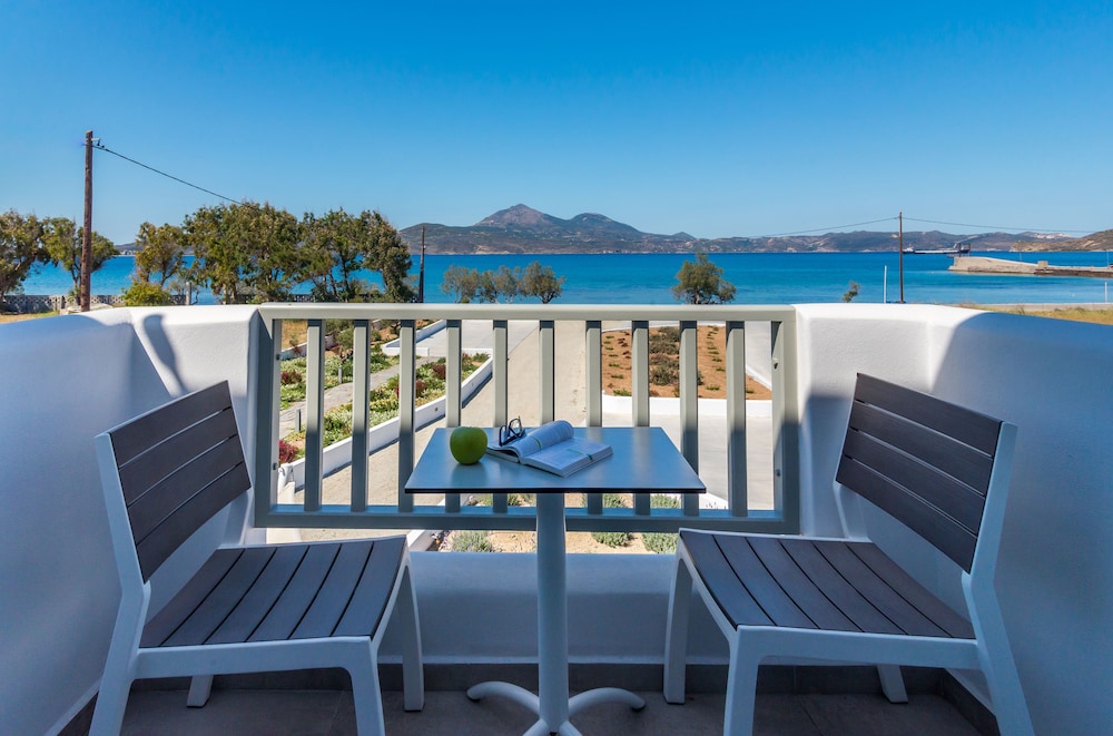 Olea Bay Hotel in Milos Hotel Rates & Reviews on Orbitz Olea Bay Hotel in Milos Hotel Rates & Reviews on Orbitz
