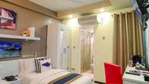 In-room safe, desk, iron/ironing board, free WiFi