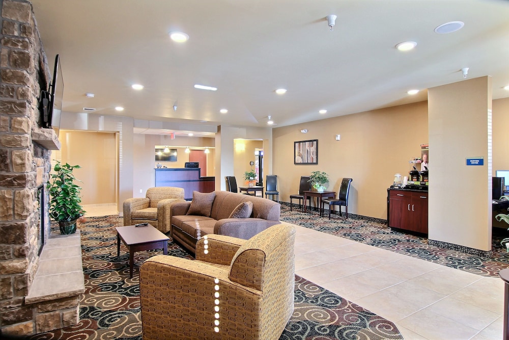 Cobblestone Hotel Suites In Beulah Rates Reviews On Orbitz Hotel Entrance Featured Image Lobby Sitting Area