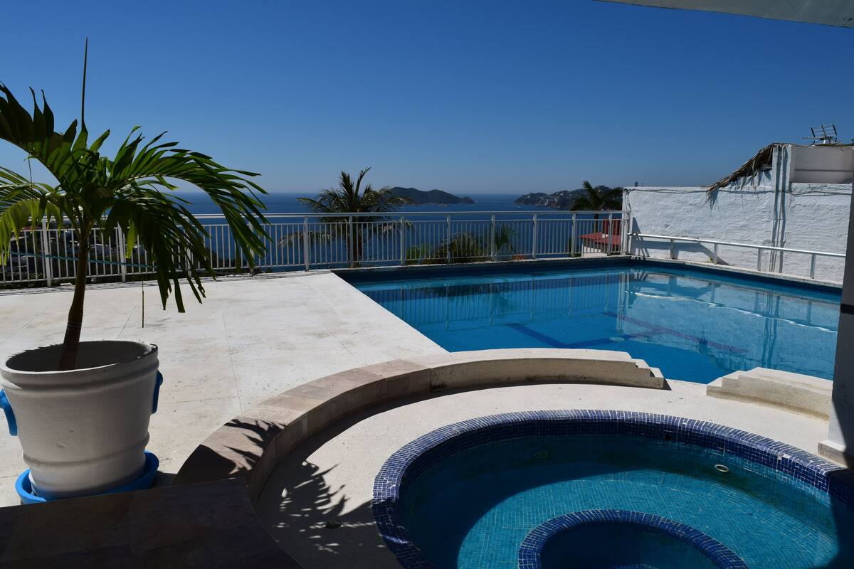 Villa Veronica In Acapulco Mexico Expedia