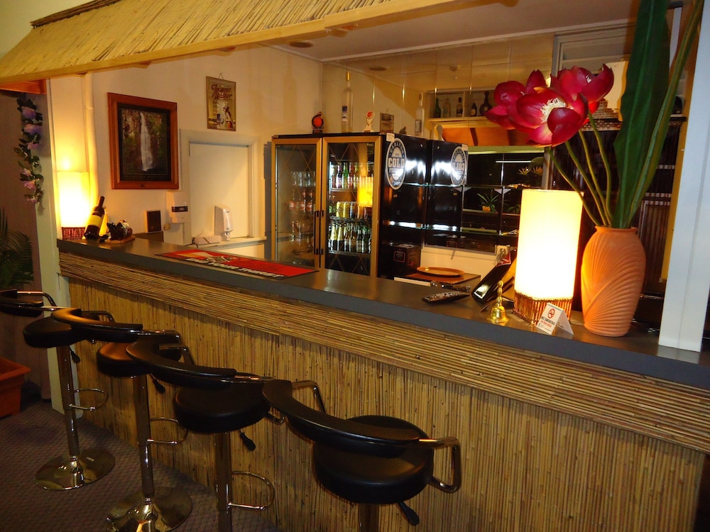 Lindy Lodge Motel