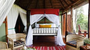 In-room safe, linens
