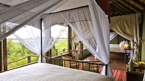 In-room safe, linens