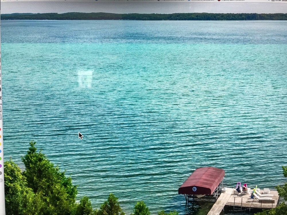 Room Deals for Torch Lake Bed & Breakfast, Central Lake starting at