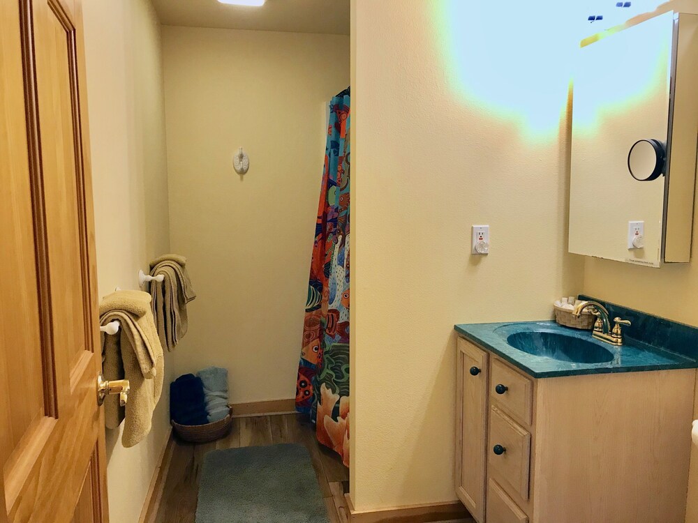 Room Deals for Torch Lake Bed & Breakfast, Central Lake starting at