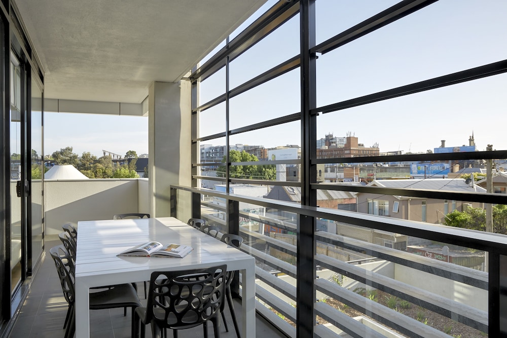381 Cremorne
