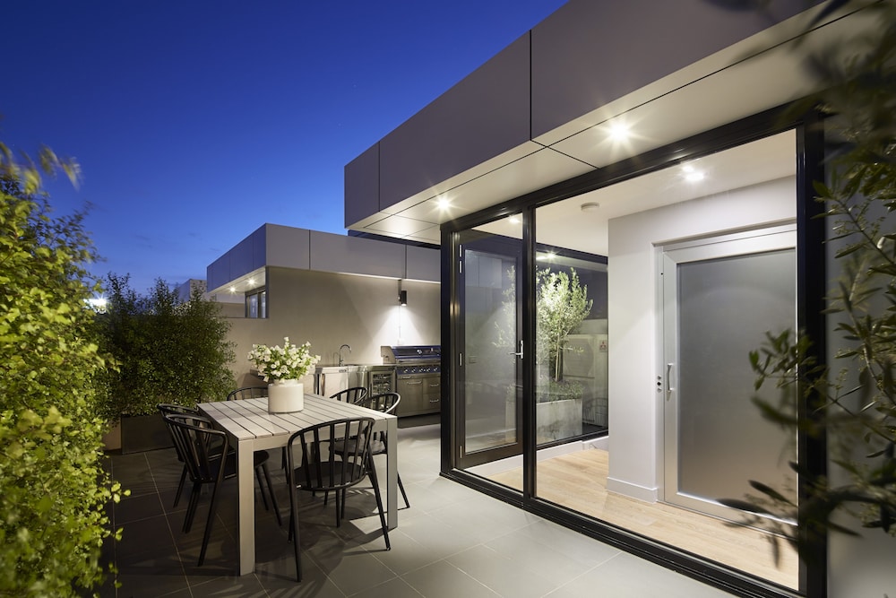 381 Cremorne