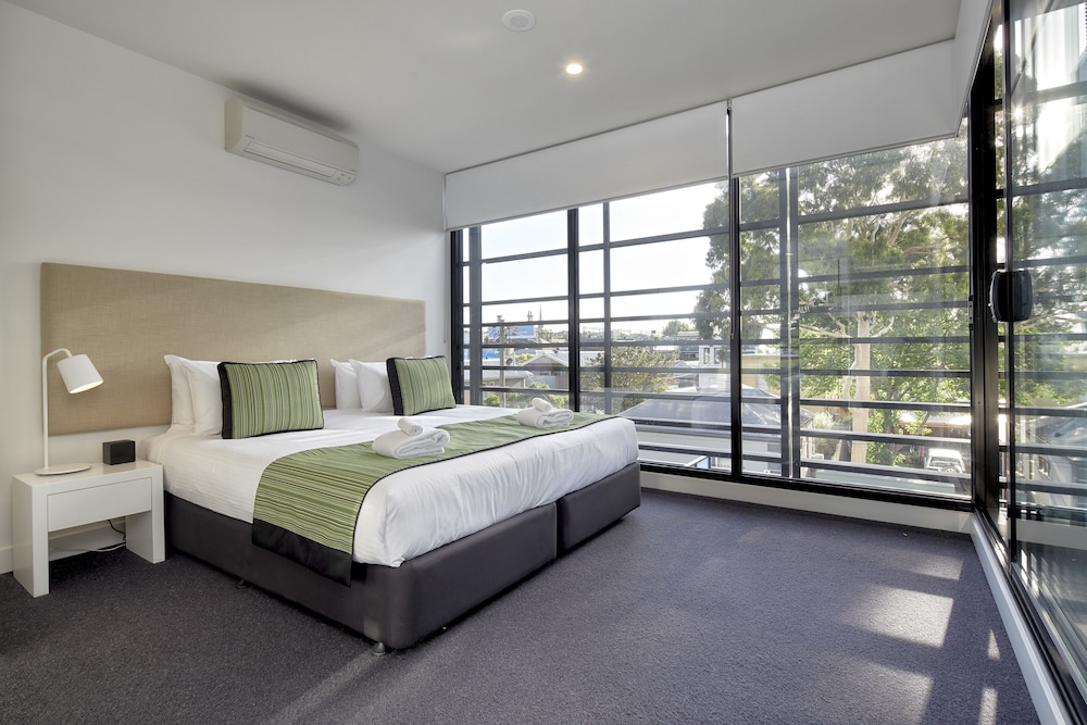 381 Cremorne