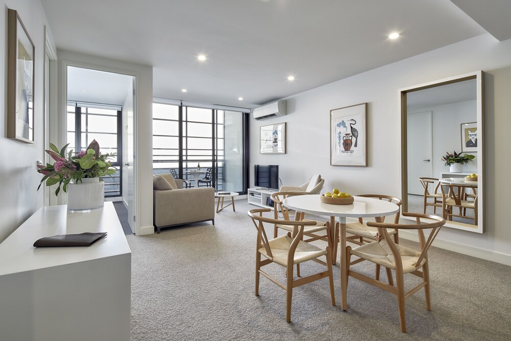 381 Cremorne