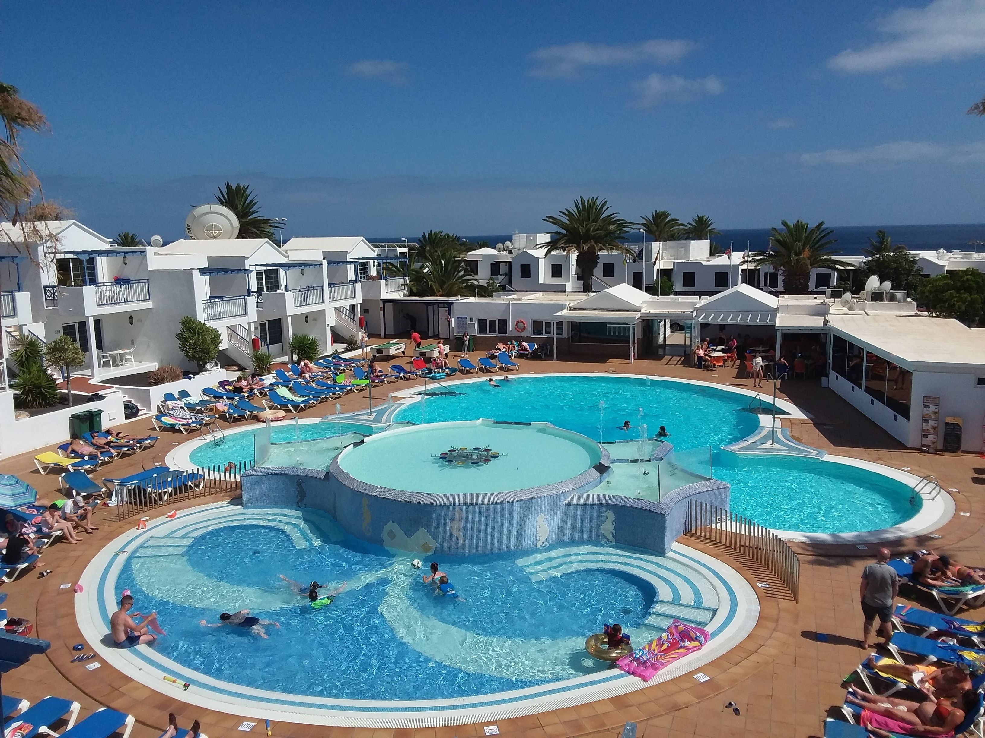 Atlantis Las Lomas Tias Esp Great Rates At Expedia Ie