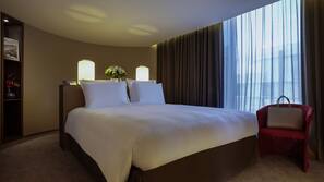 Minibar, in-room safe, individually furnished, desk