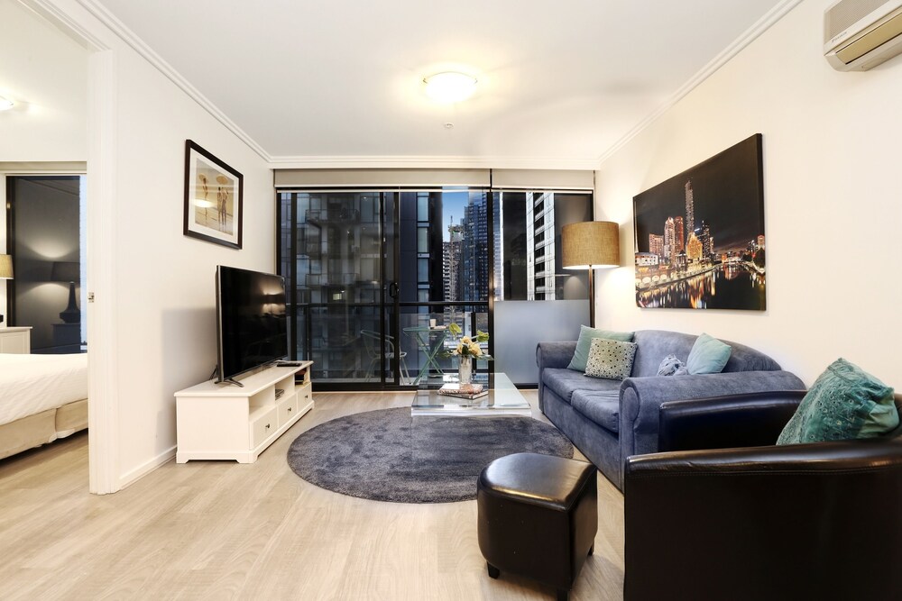 Bayviews Apartment
