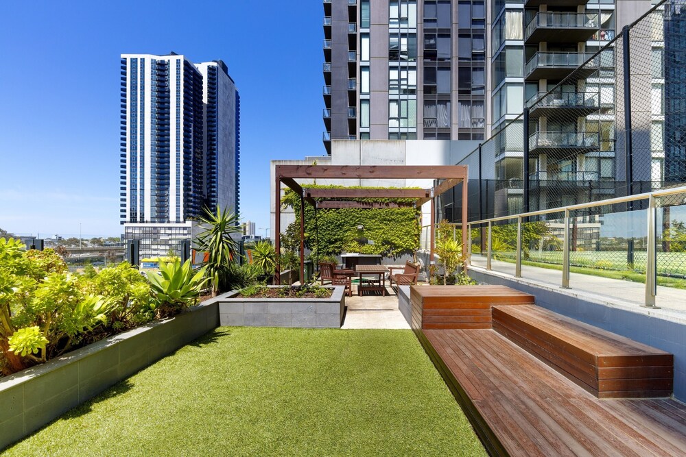 Bayviews Apartment