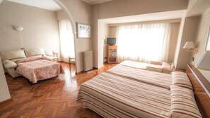 Cortinas opacas y wifi gratis