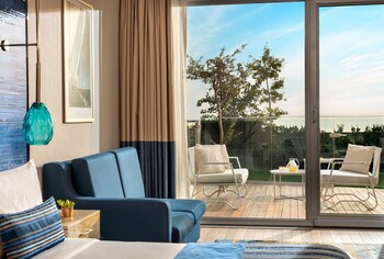 Crowne Plaza Istanbul Florya Deals Reviews Istanbul Tur Wotif