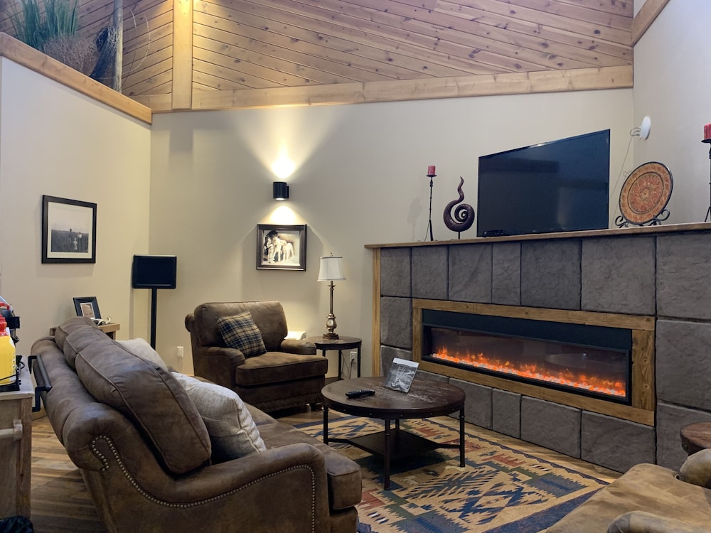 Bowman Lodge & Convention Center in Bowman Best Rates & Deals on Orbitz