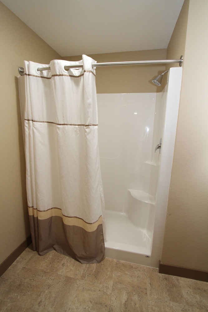 Bowman Lodge & Convention Center in Bowman Best Rates & Deals on Orbitz