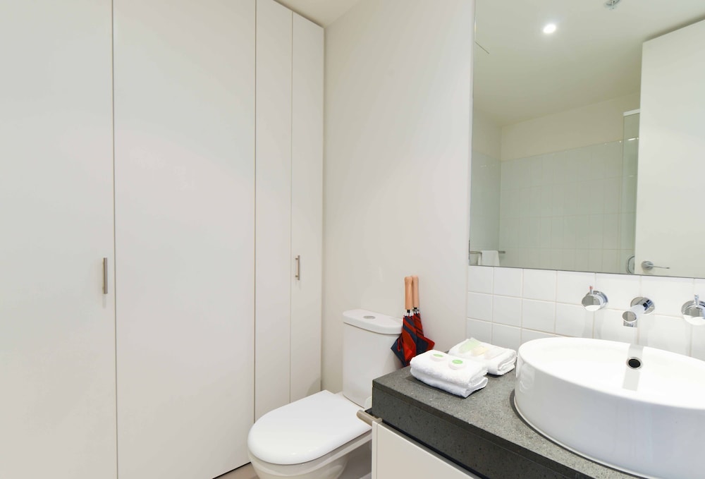 Bathroom, StayCentral - Spacious Seaviews