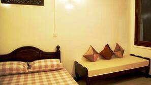 Free WiFi, linens