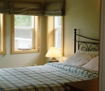 Spring Cove Cabins Reviews Photos Rates Ebookers Com