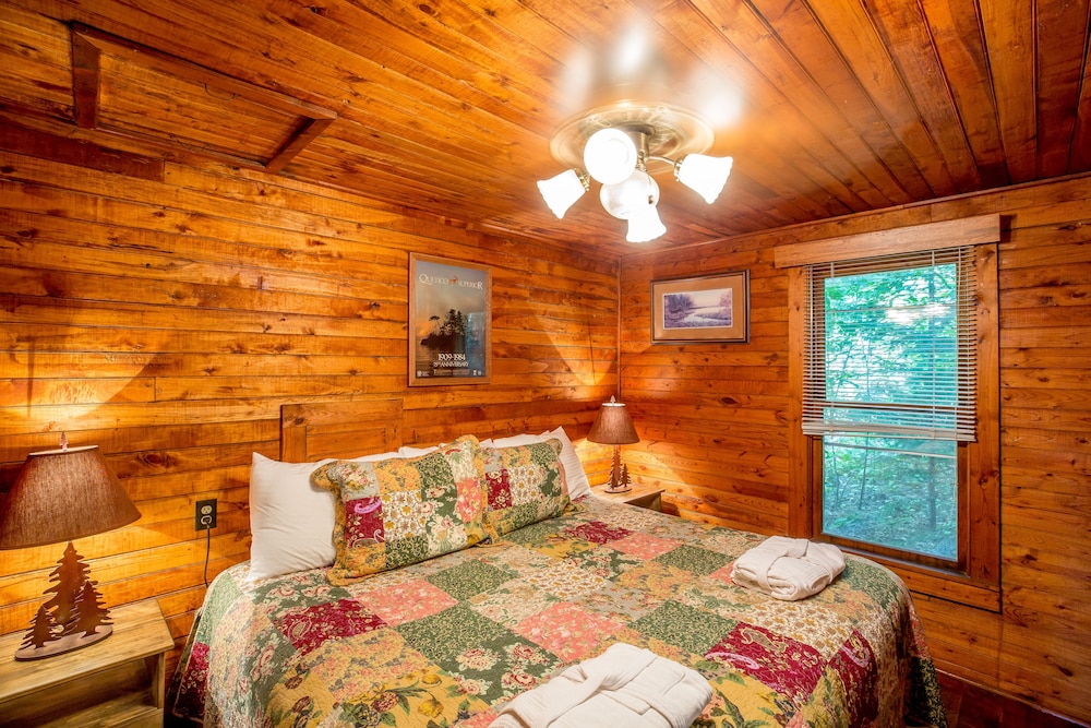 Ludlow's Island Resort in Orr Best Rates & Deals on Orbitz