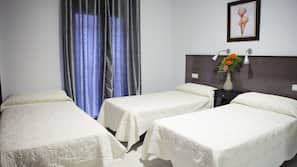 Escritorio, wifi gratis, ropa de cama