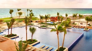 3 outdoor pools