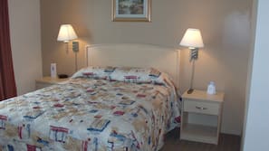 Desk, iron/ironing board, rollaway beds, free WiFi