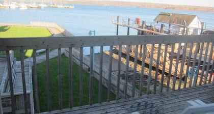 Shoreline Suites