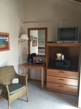 Midway Motel And Cottages Eastham 2020 Room Prices Reviews