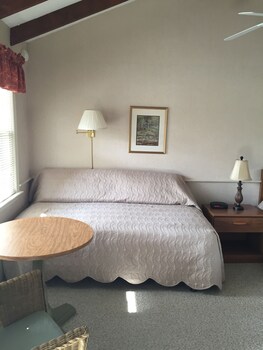 Midway Motel And Cottages Eastham 2020 Room Prices Reviews