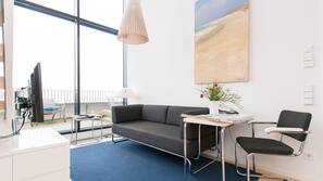 Schreibtisch, kostenloses WLAN