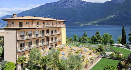 Hotel Garda Bellevue