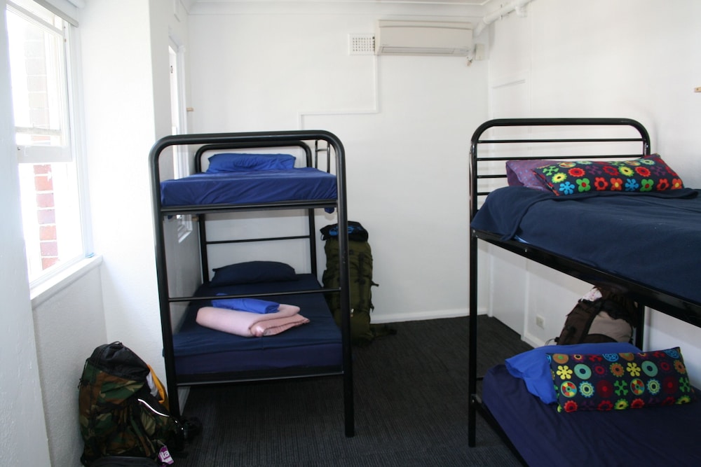 Zing Backpackers