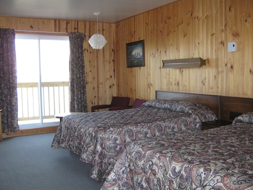 Check Expedia for Availability of Motel Carleton sur mer